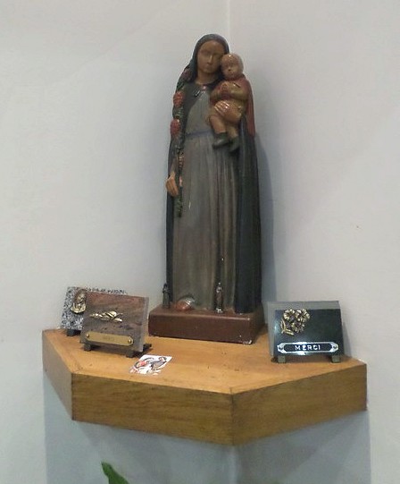 L'église Saint Martin à Aulnoye Aymeries. Vierge et l'enfant.