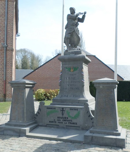 Monument aux Morts de Bousies.