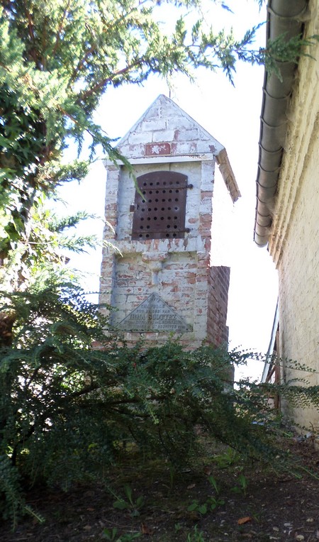 Chapelle dédiée à la Vierge à Cartignies.