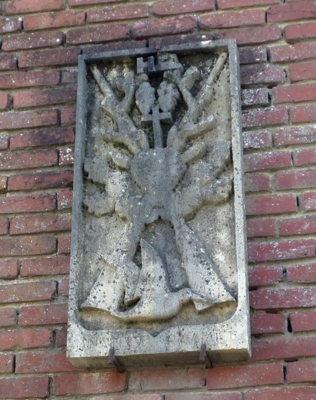 Croix Caluyau, emblème