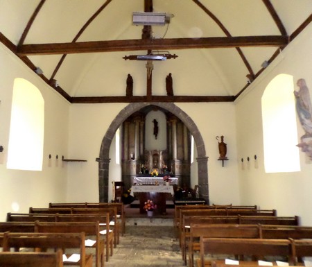 Eglise d'Eccles, vue générale de l'intérieur.