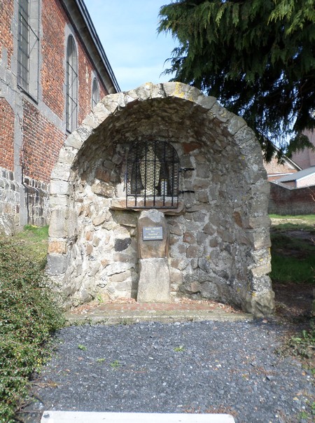 Fontaine au bois, chapelle