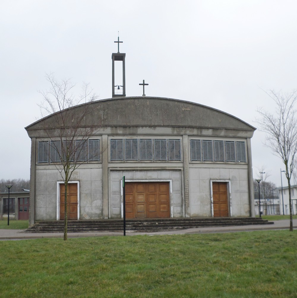 La chapelle St Eloi à Hautmont, vitrail.