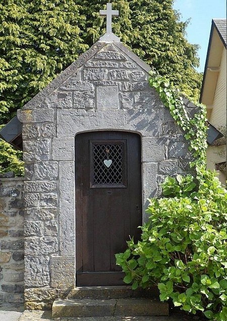 Chapelle notre Dame de Hal à Hon Hergies