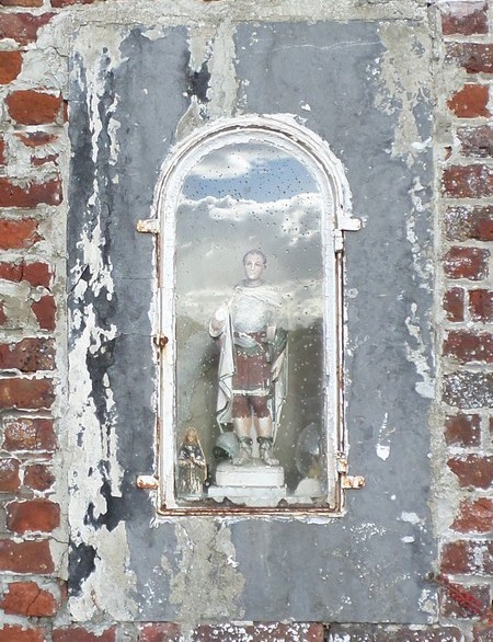 Niche à Hon Hergies.