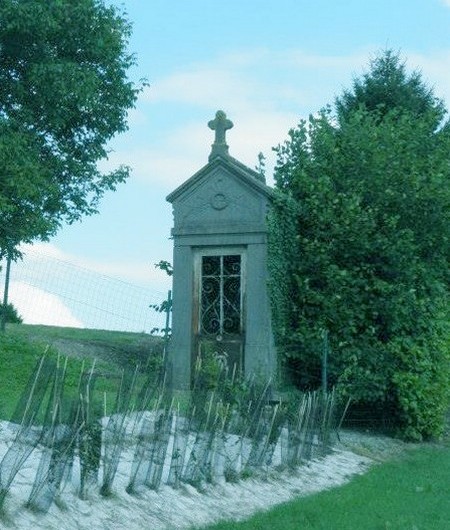 Chapelle à Larouillies
