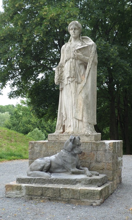 Statues à Le Quesnoy