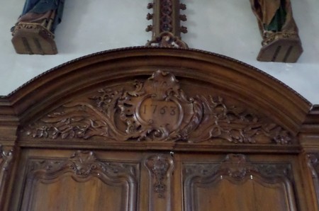 Eglise de Marbaix, détail de la porte