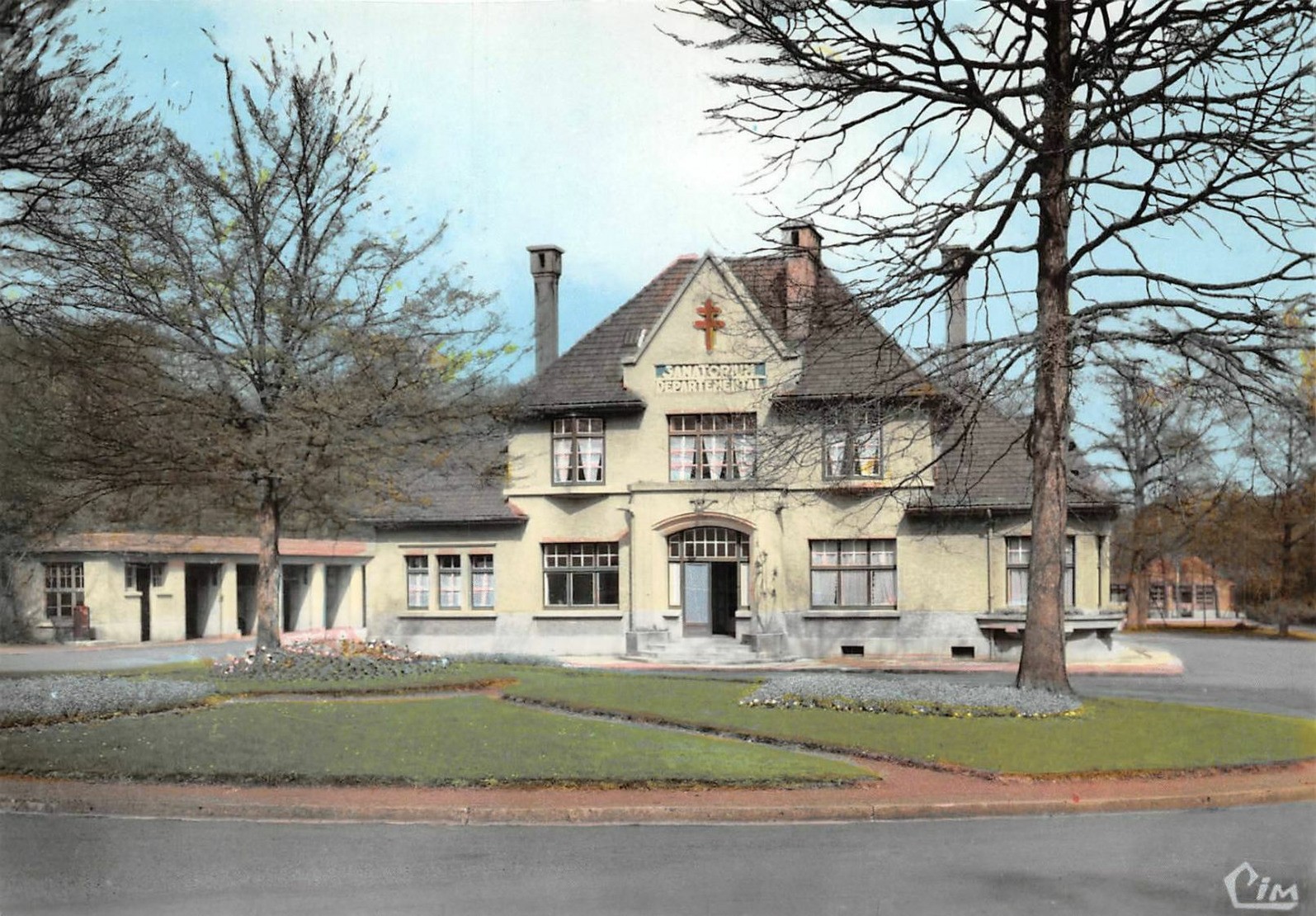 Musée du Sanatorium de Felleries-Liessies, entrée du sanatorium.