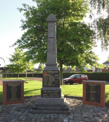 Monument aux Morts de  Neuf Mesnil