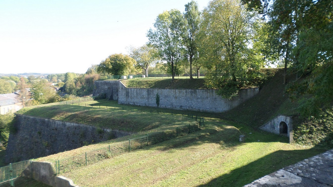 Les remparts d'Avesnes sur Helpe, le bastion Saint Jean.
