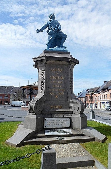 Monument aux morts de  Solre le Château