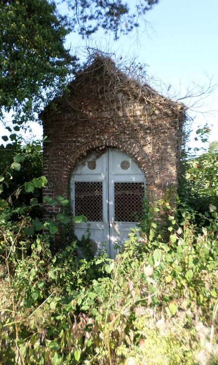 Chapelle à Taisnières en Thiérache