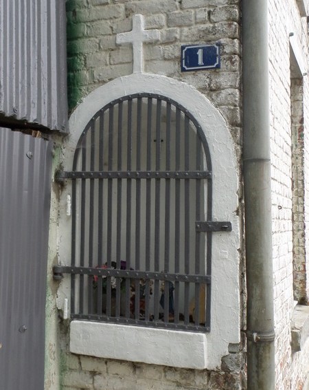 Niche située chemin Le Rond Bois