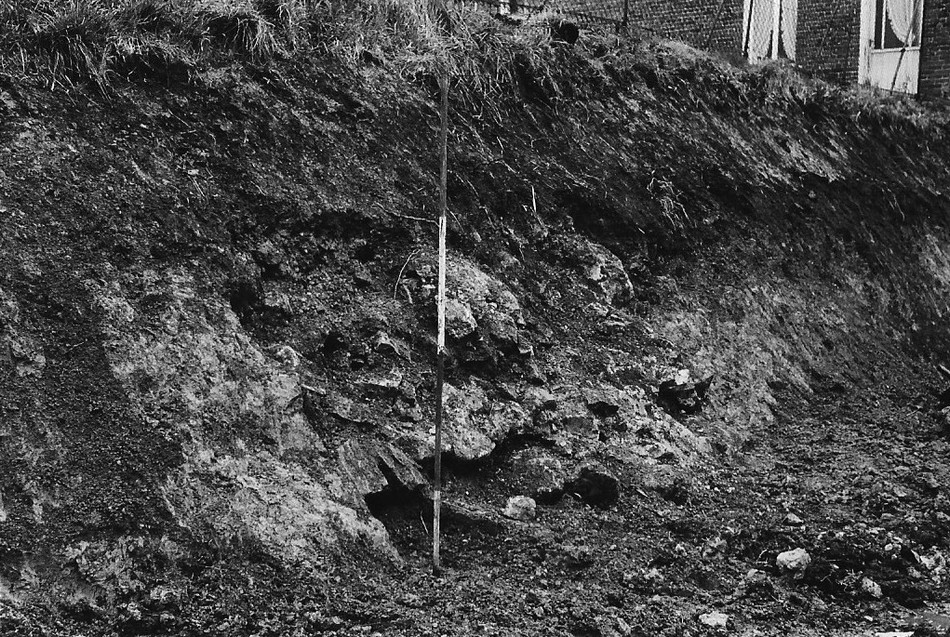 Vestiges de l'aqueduc Floursies Bavay à Vieux Mesnil.