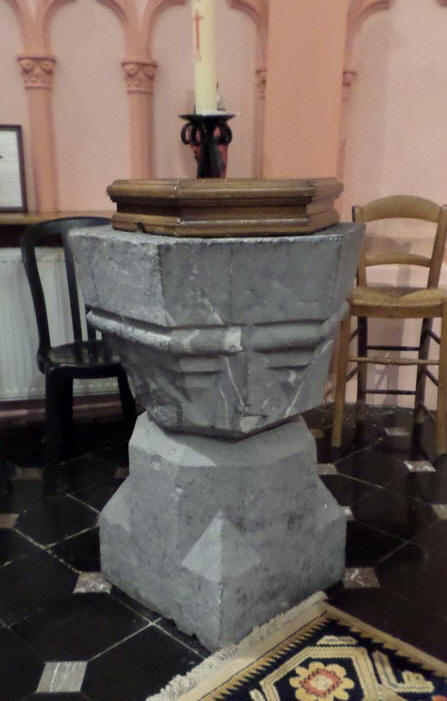 Eglise d'Assevent, les fonts baptismaux