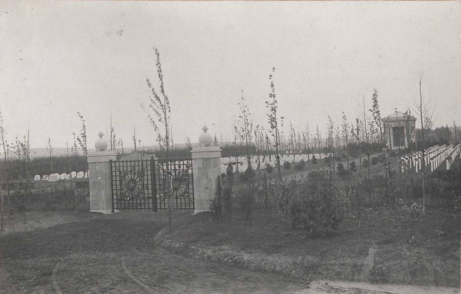 La nécropole nationale d'Assevent.