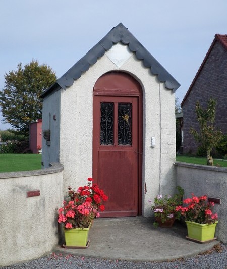 Chapelle entrée du village d'Audignies