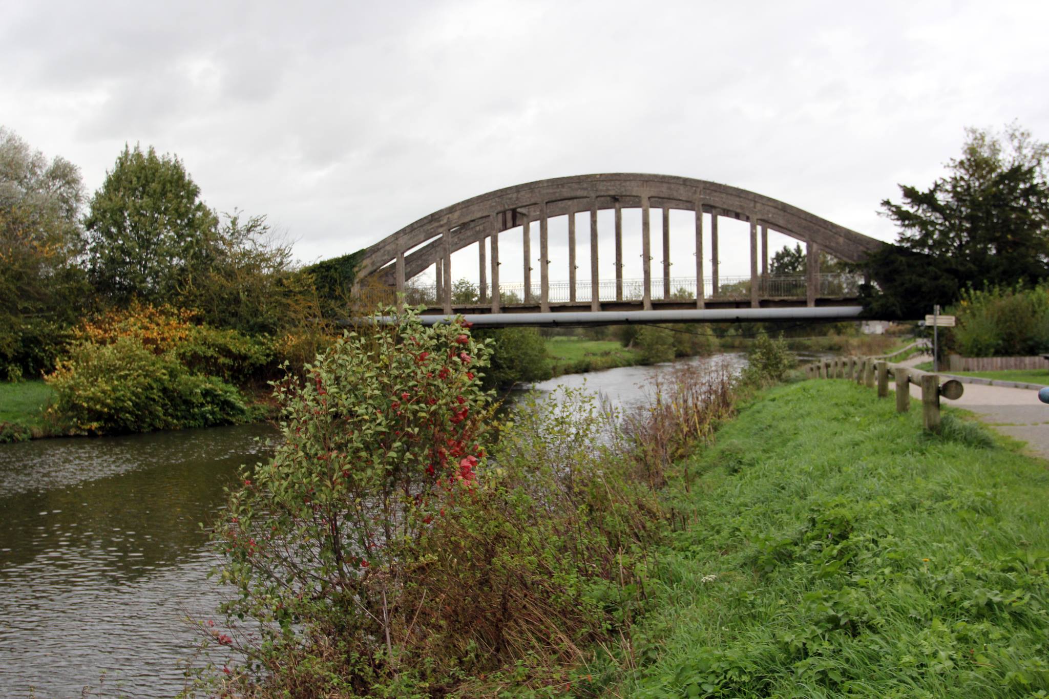 Chemin de halage à Aulnoye Aymeries 