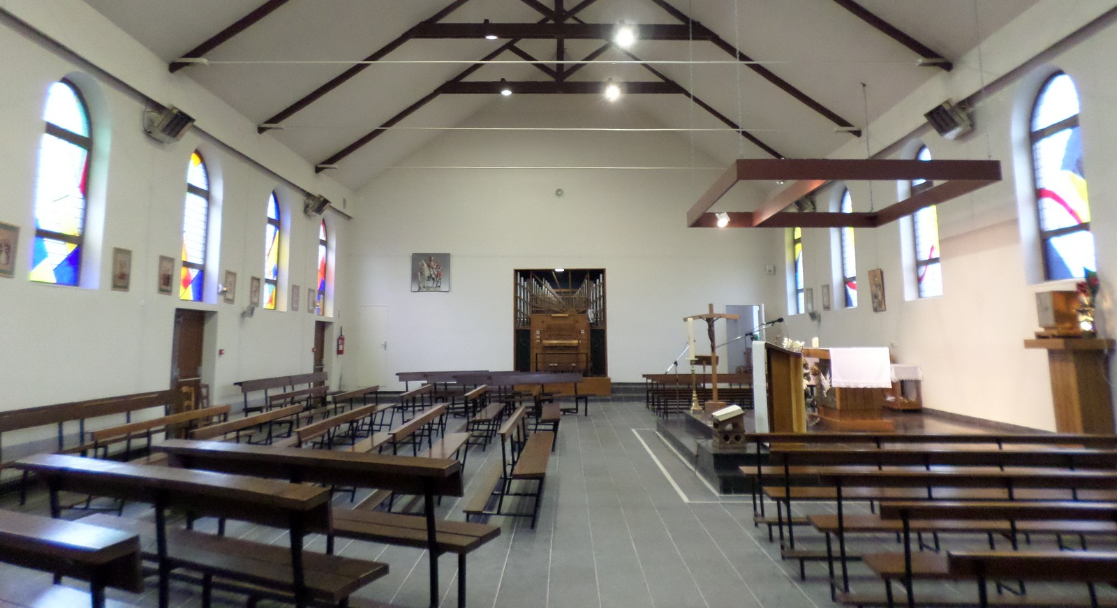 L'église Saint Martin à Aulnoye Aymeries, l'intérieur.