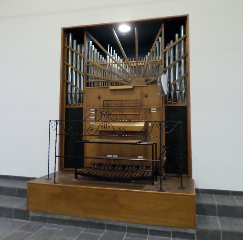 L'église Saint Martin à Aulnoye Aymeries, l'orgue.