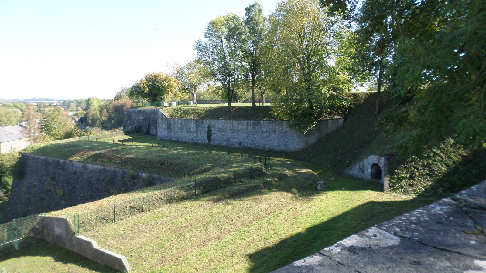 Avesnes sur Helpe : Remparts