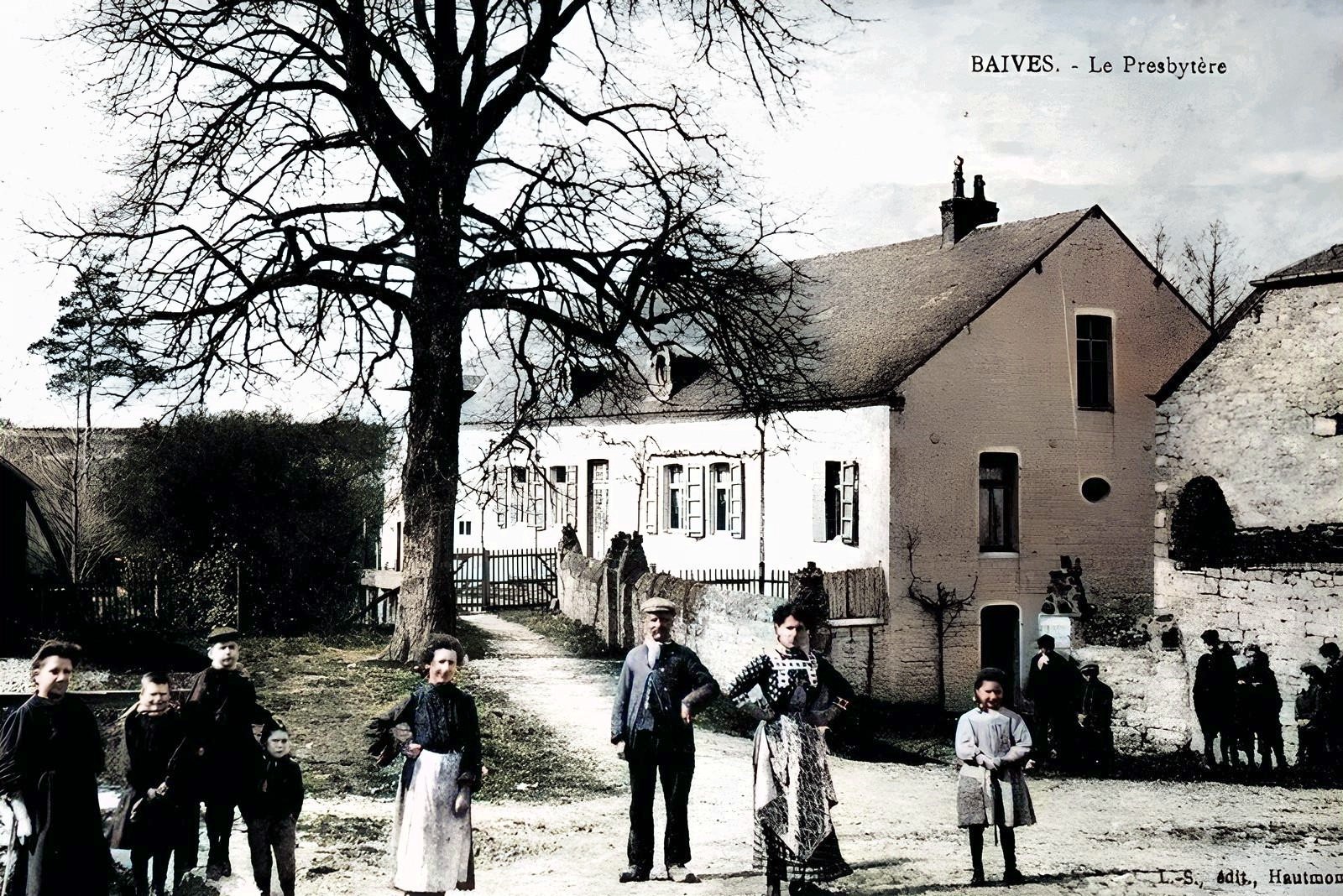 L'ancien presbytère à Baives.