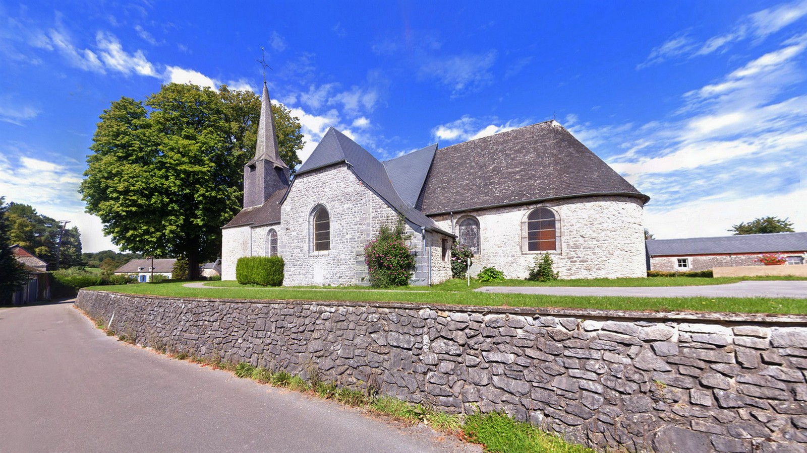 Eglise St Martin à Baives.