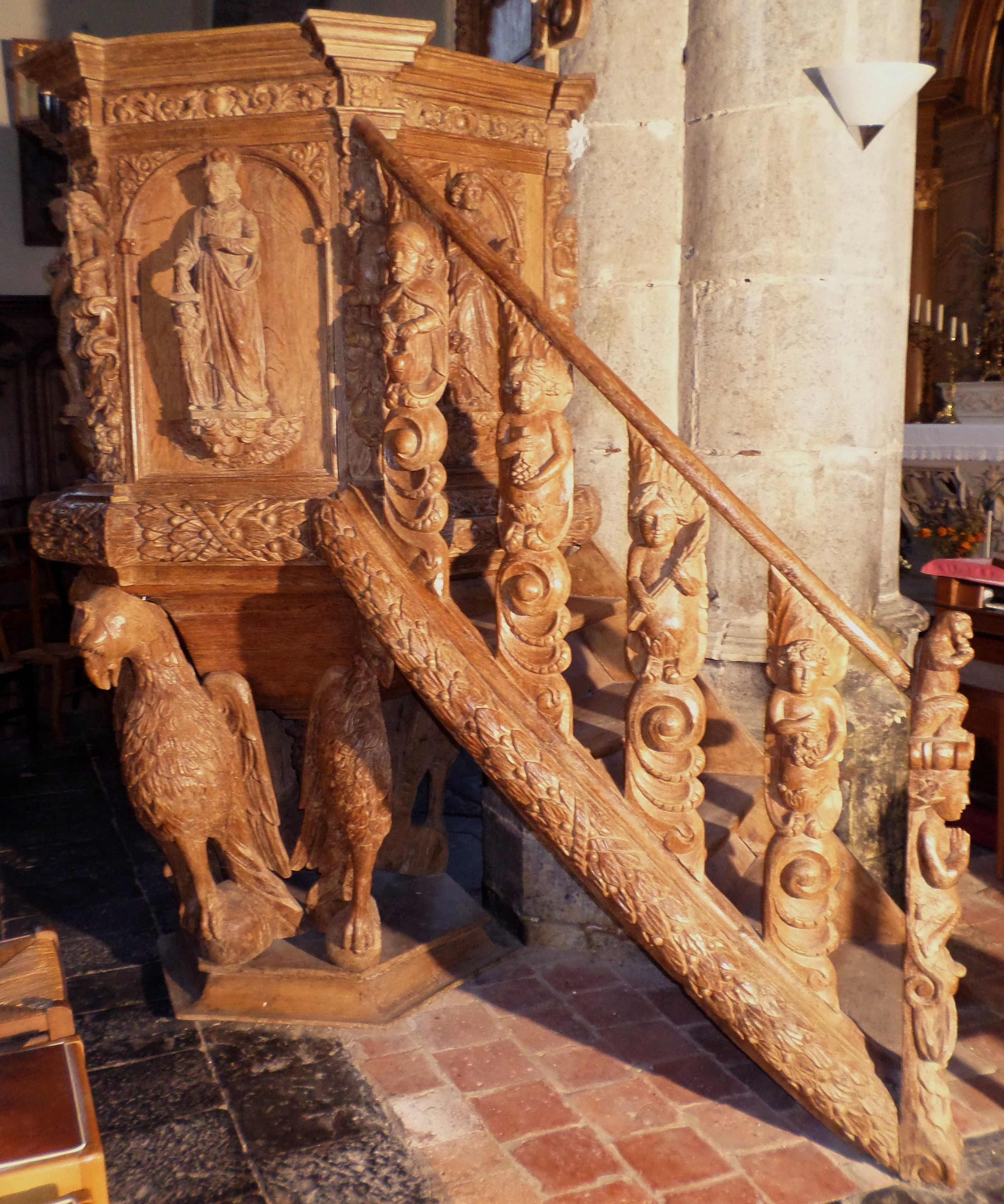 L'église de Beaufort, chaire