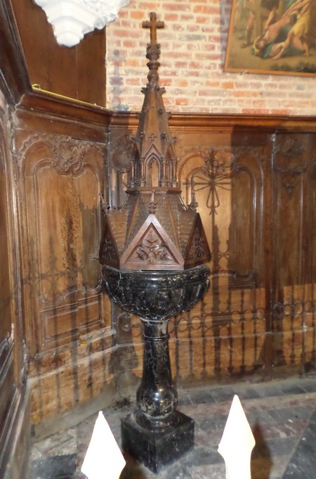 L'église de Beaufort, fonts baptismaux