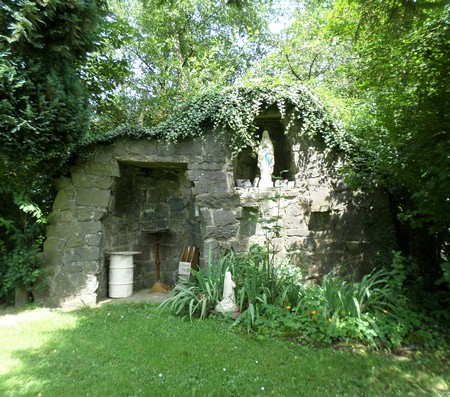 Beaurepaire sur Sambre, grotte de Lourdes