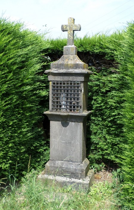 Beaurepaire sur Sambre, oratoire.