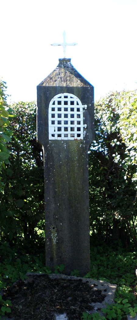 Beaurepaire sur Sambre, oratoire.