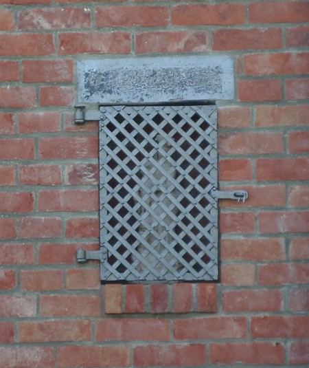 Niche située à Berlaimont.
