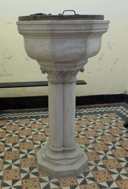 Eglise de Bettignies, les fonts baptismaux