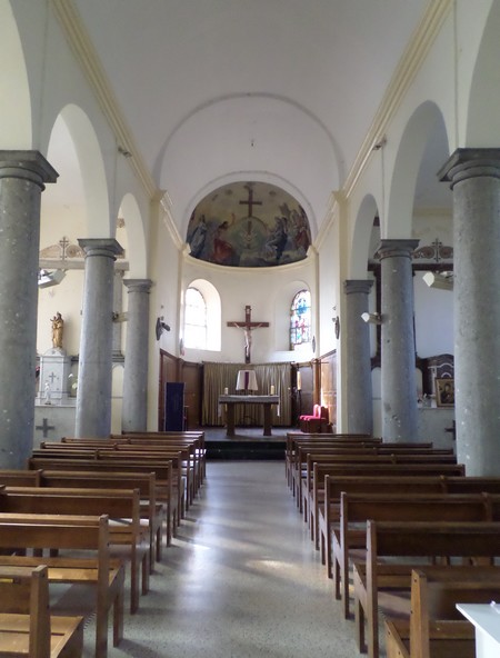 Eglise de Bettrechies, nef.