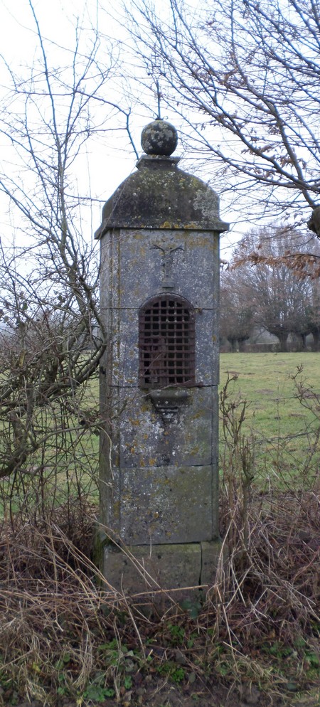Boulogne sur Helpe, oratoire.