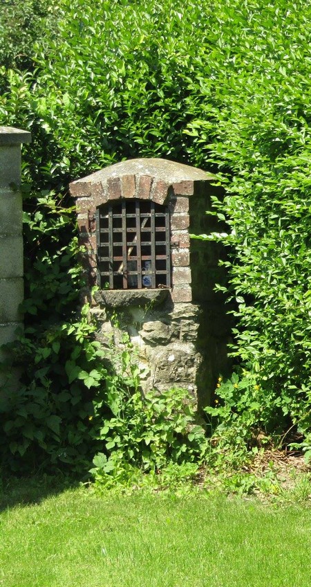Oratoire à Boulogne sur Helpe.