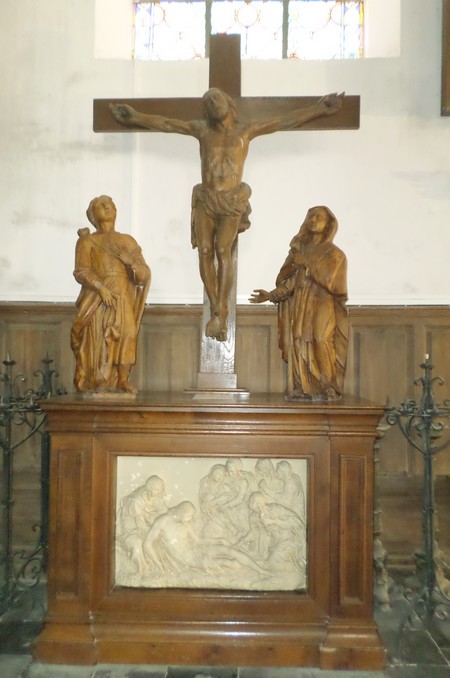 Eglise de Bousies, Christ.