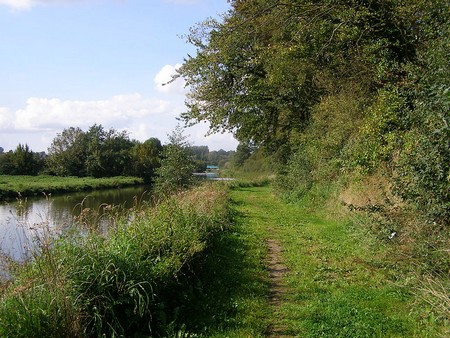 Chemin de halage à Boussières sur Sambre