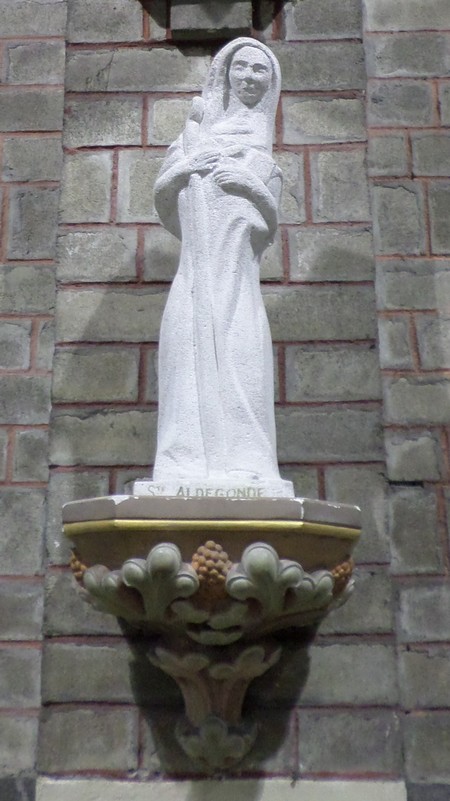 Ste Aldegonde dans l'église de Boussois.
