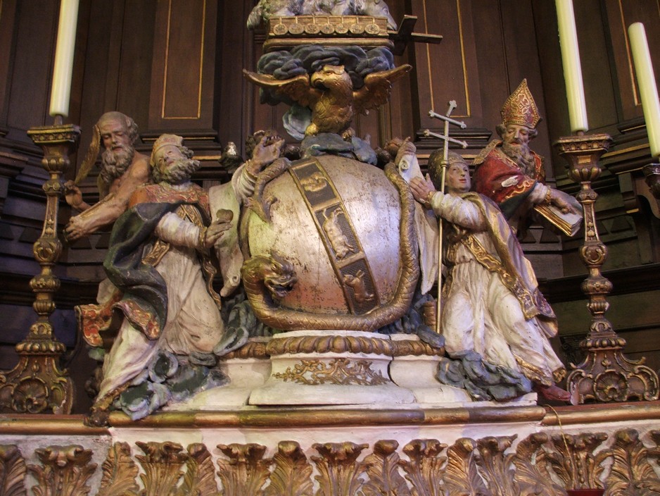 Le retable de l'église de Bry
