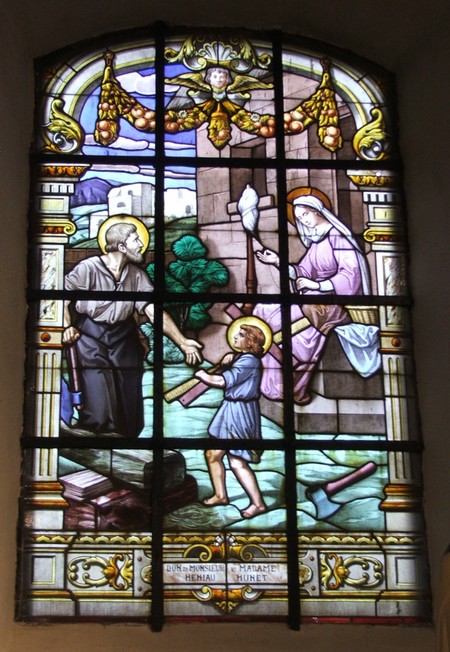 Vitrail de l'église de Bry