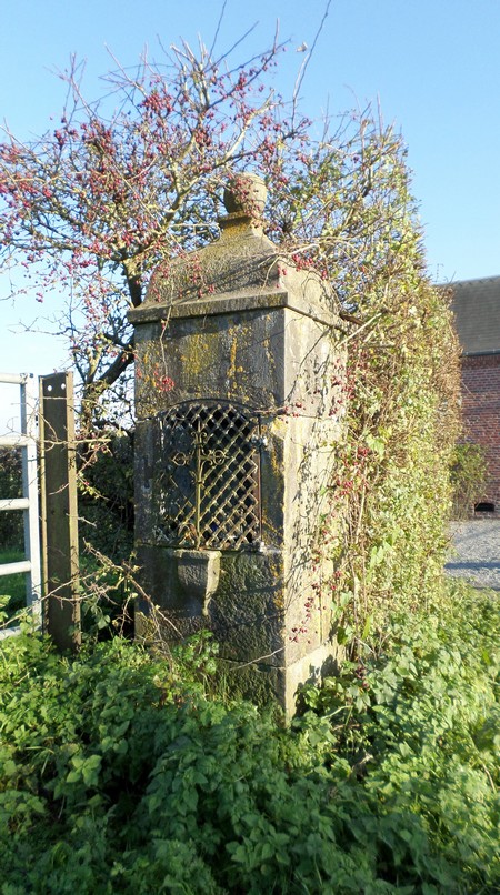 Oratoire situé rue Meresse/ la Croisette à Cartignies.