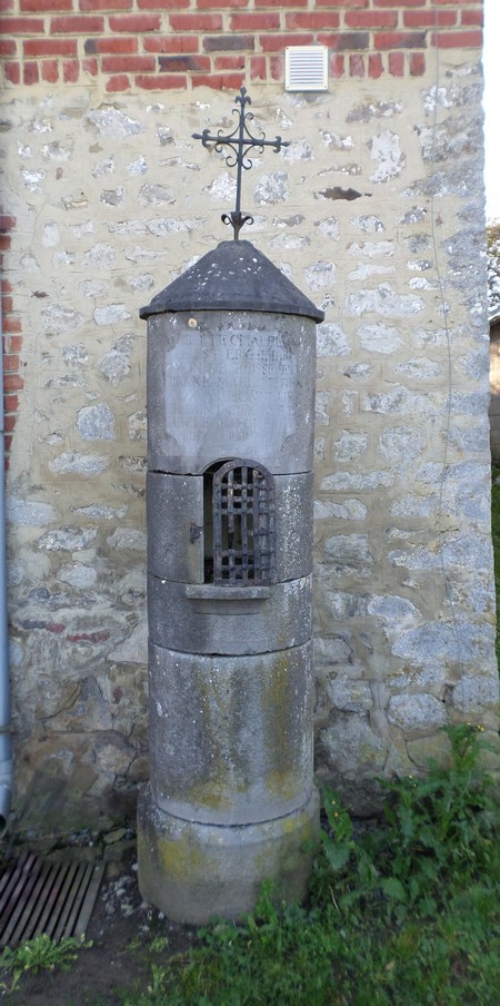Oratoire de 1758 à Cartignies.