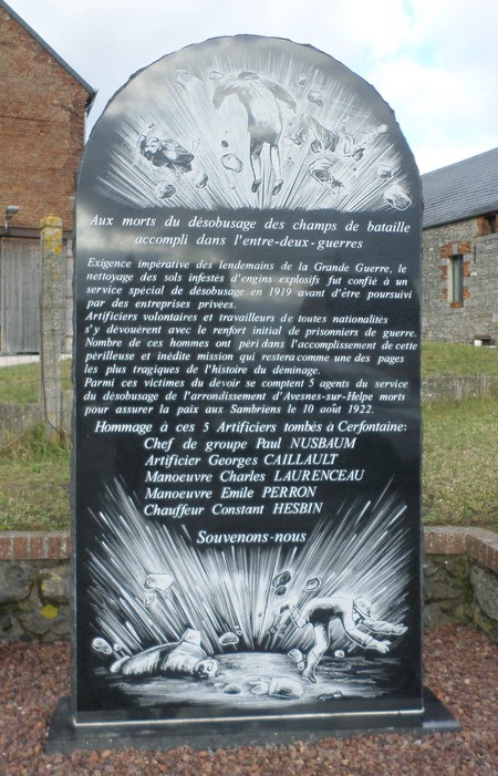 Stèle de Cerfontaine.