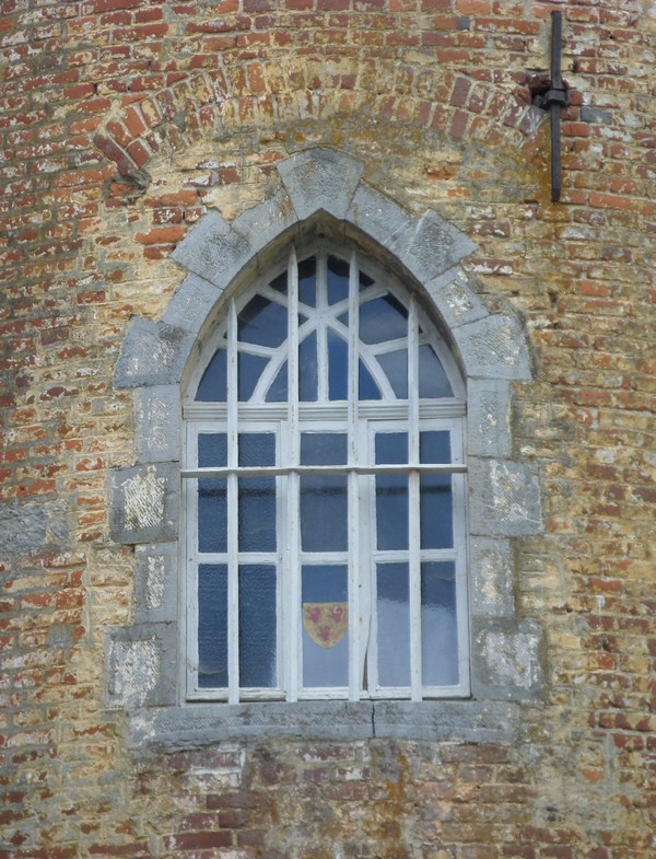 Le Château Voyaux à Eppe Sauvage