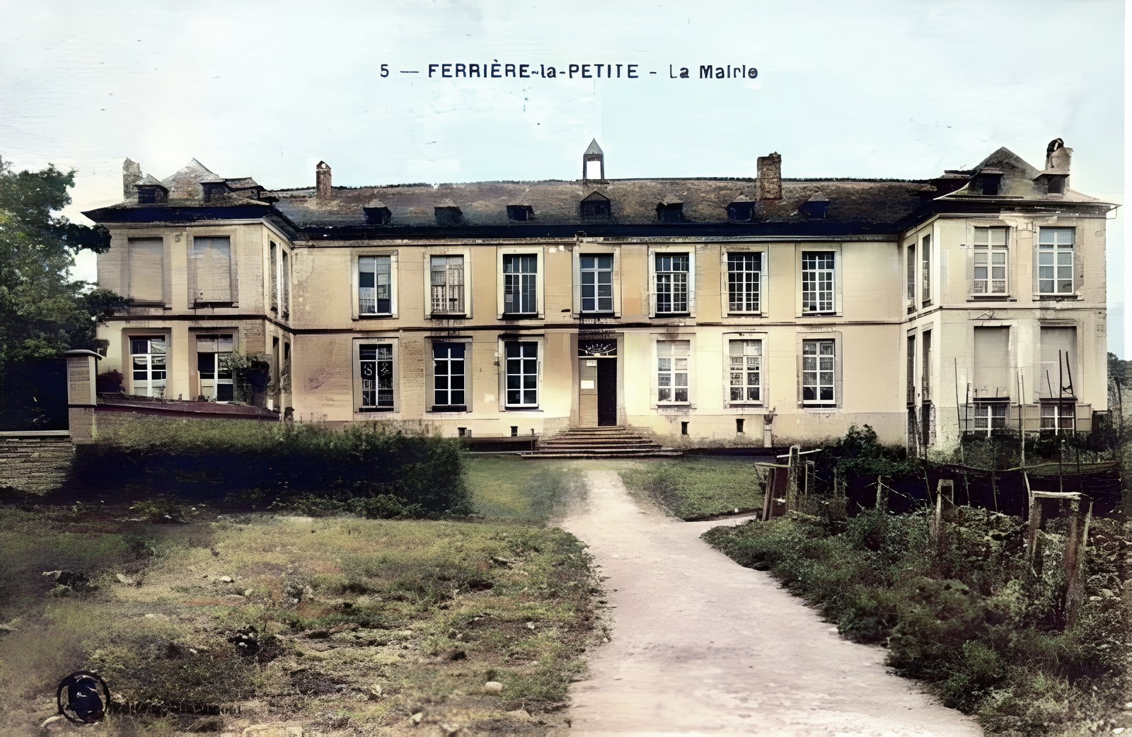 Carte postale du château Gossuin à Ferrière la Petite.