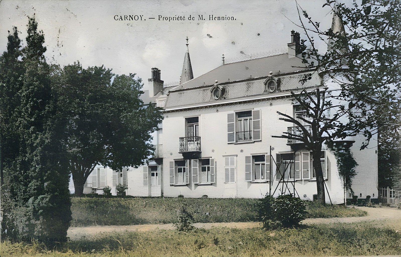 Le Château de Carnoy à Gommegnies, carte postale ancienne.