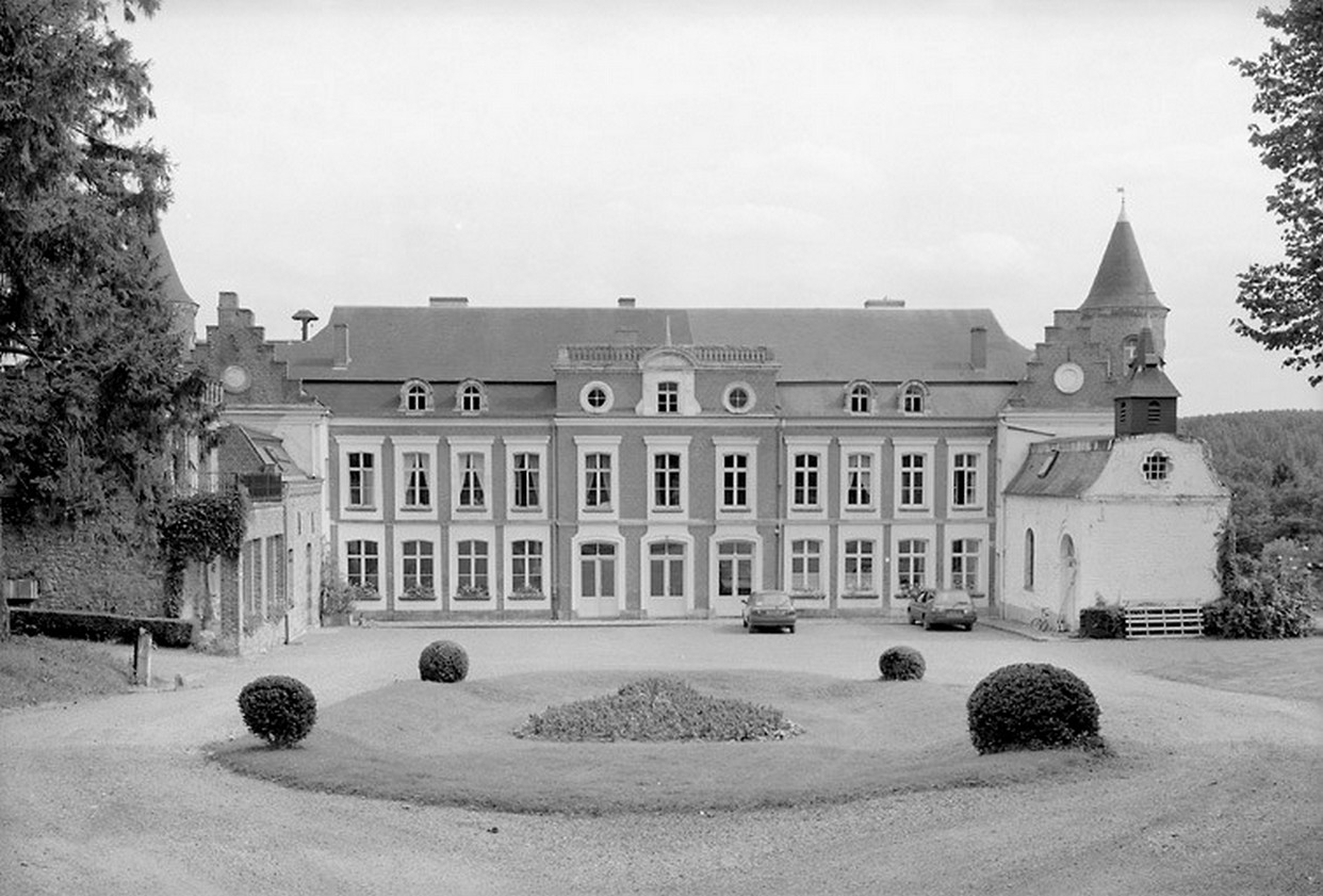 Elévation antérieure du château de Gussignies.
